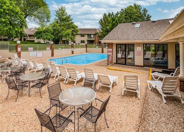 Relaxation Station Condo Брэнсон Экстерьер фото